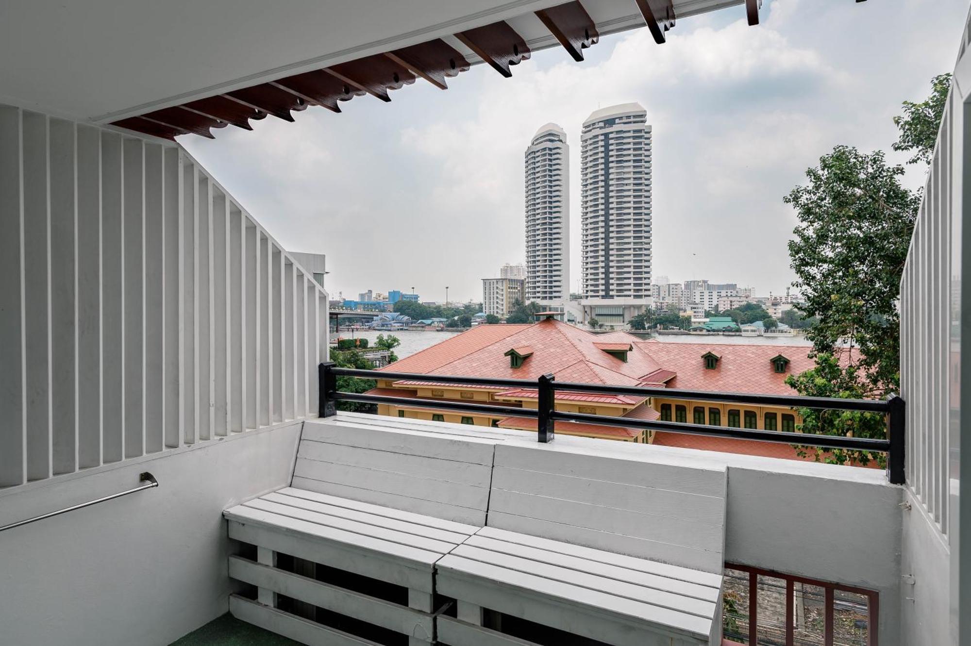 Hotel Happio Near Chabad House Bangkok Exterior foto