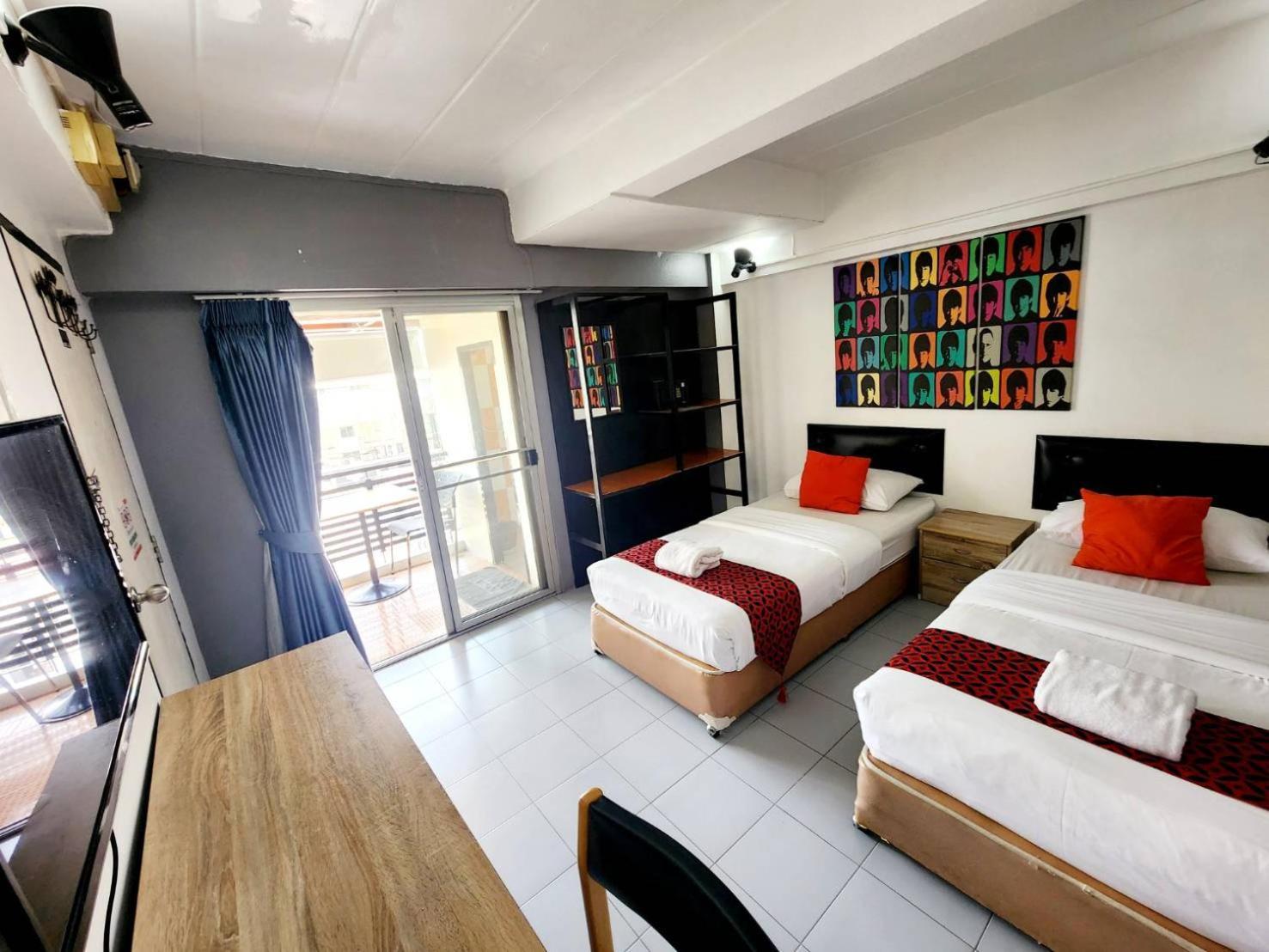 Hotel Happio Near Chabad House Bangkok Exterior foto