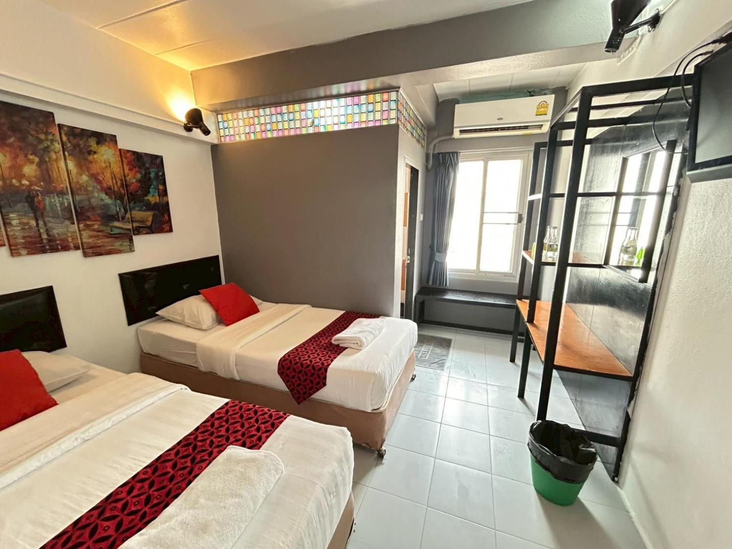 Hotel Happio Near Chabad House Bangkok Exterior foto